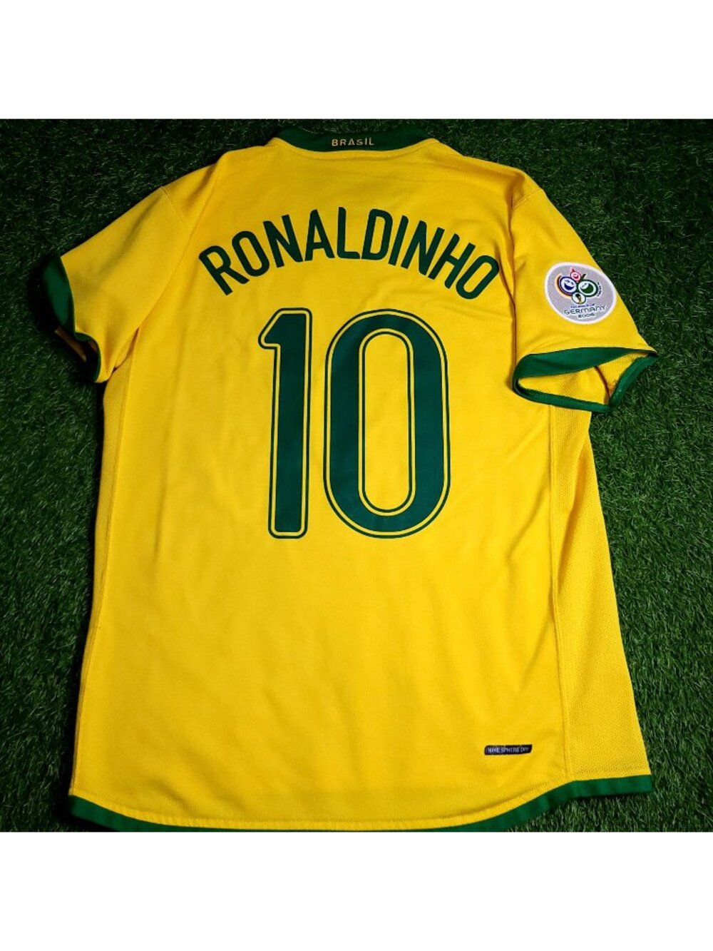 Ronaldinho Brazil 2006 World Cup Soccer Jersey M
